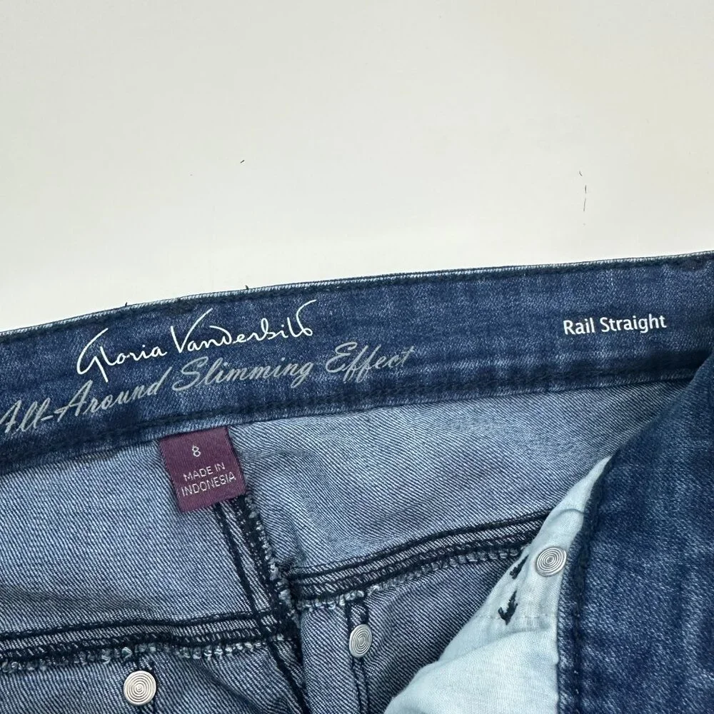 Gloria Vanderbilt Rail‎ Straight Women's size 8P Dark Wash Blue Denim Jeans